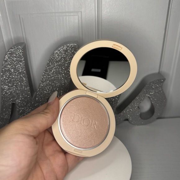 Dior Forever Couture Luminizer 02 pink glow brand new no box - Picture 1 of 4